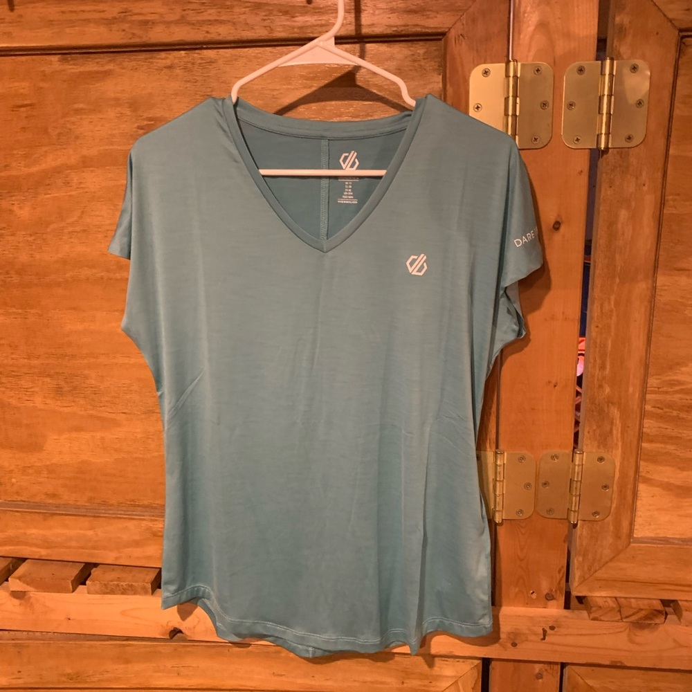 DARE2B women’s T shirt recycle material